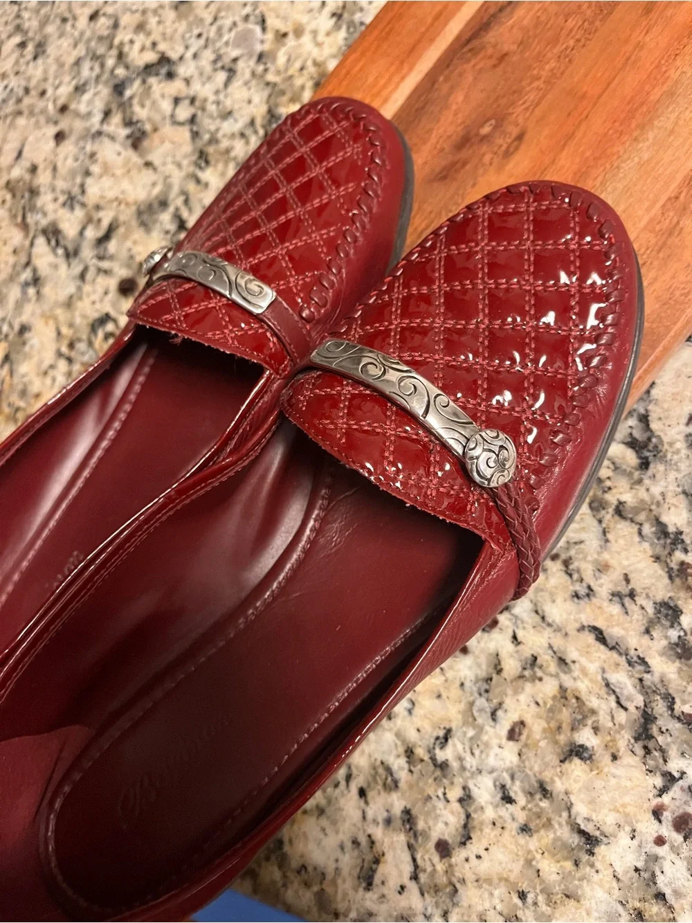 Brighton Women’s Quilted Leather Burgundy Loafers with Silver Accent size 9